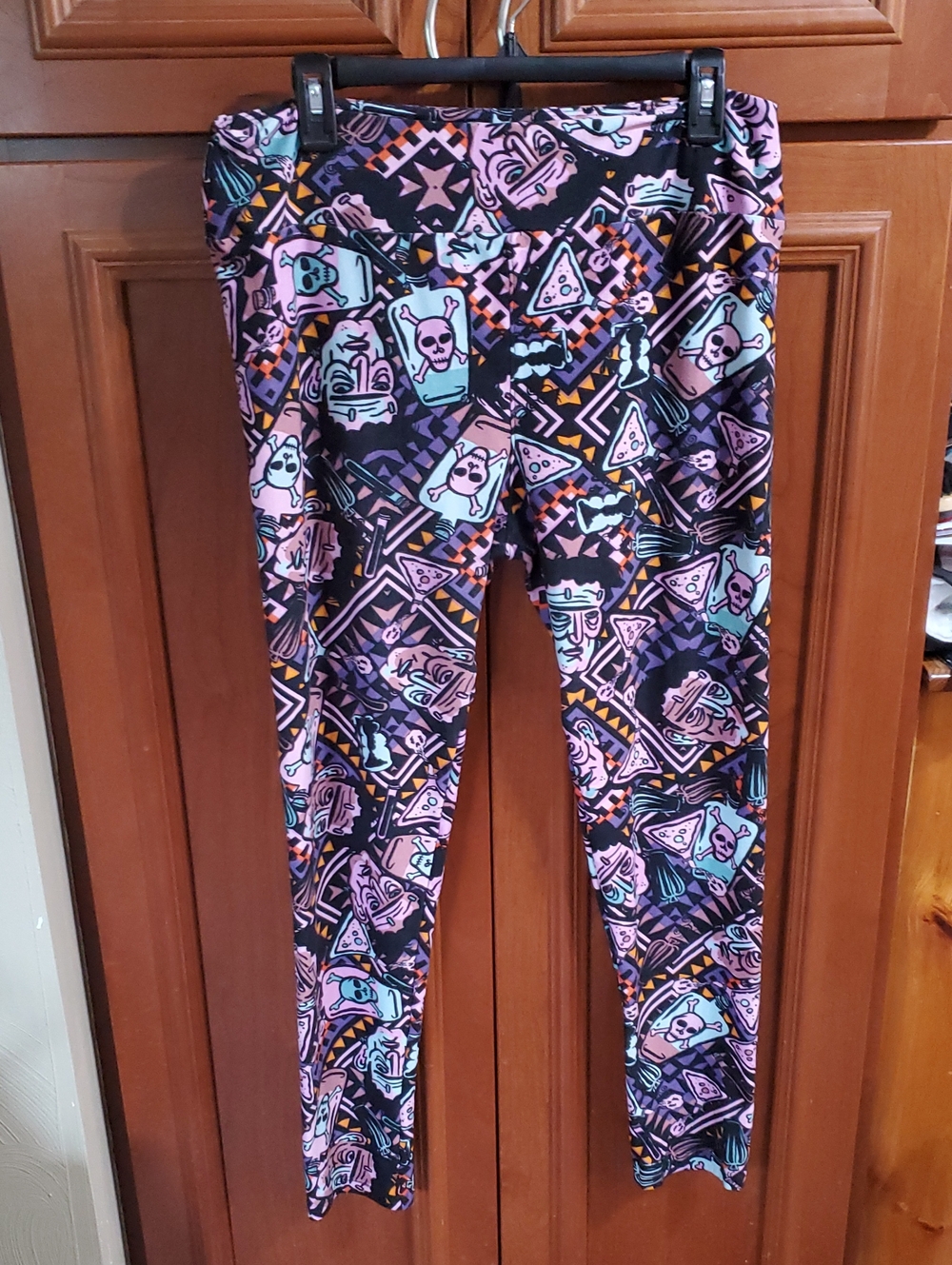 Lularoe Tall & Curvy Frankenstein Leggings